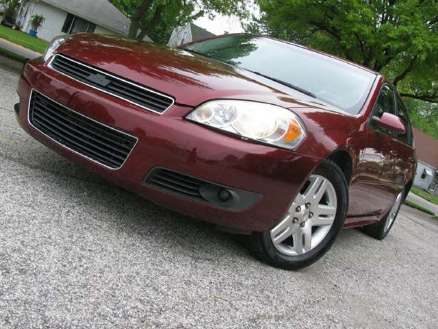 2010 Chevrolet Impala LT 4dr Sedan